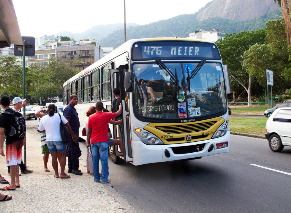 Pagamento no Pix e cartão direto na catraca: entenda mudanças no transporte público do Rio