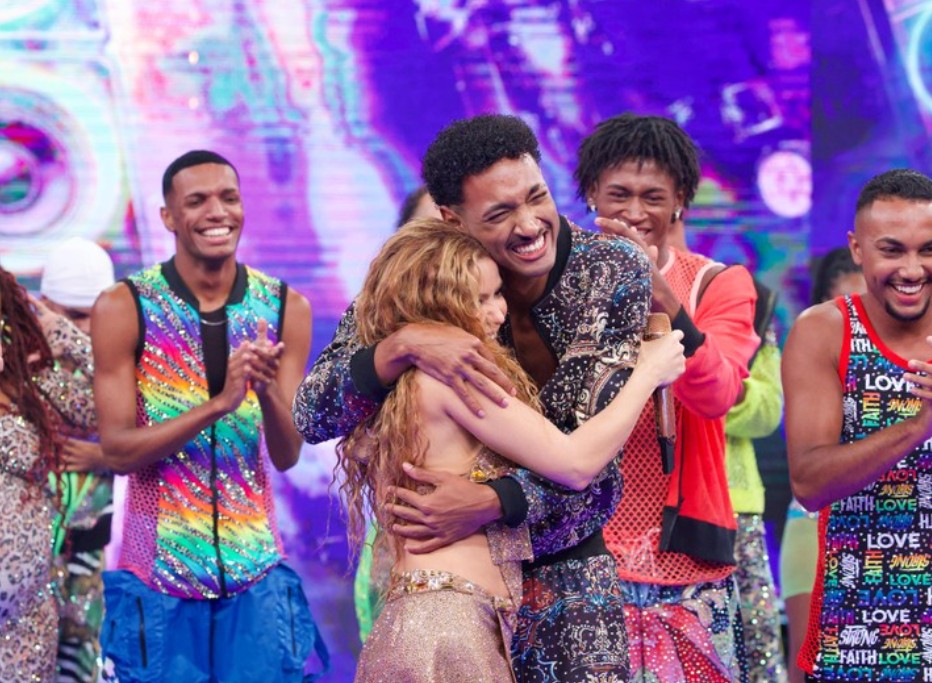 Shakira e Raphael Vicente no 'Domingão com Huck'