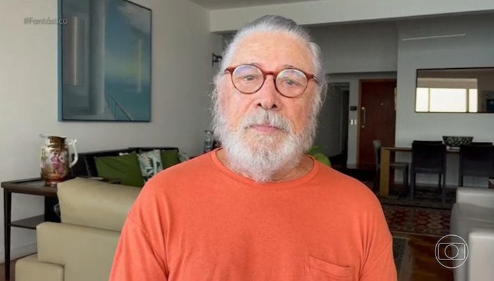 O ex-apresentador Sérgio Chapelin em depoimento ao 'Fantástico', em janeiro de 2025