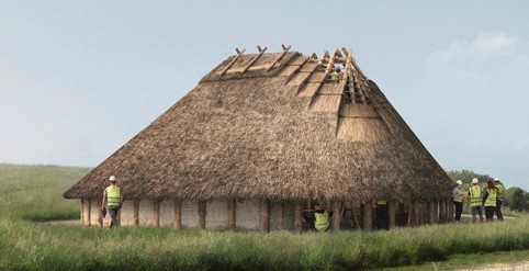 A 140 quilômetros de Londres, em Stonehenge, ocorreu a abertura oficial da Kusuma Neolithic Hall, a primeira construção que recria um salão comunitário de 4500 anos atrás.