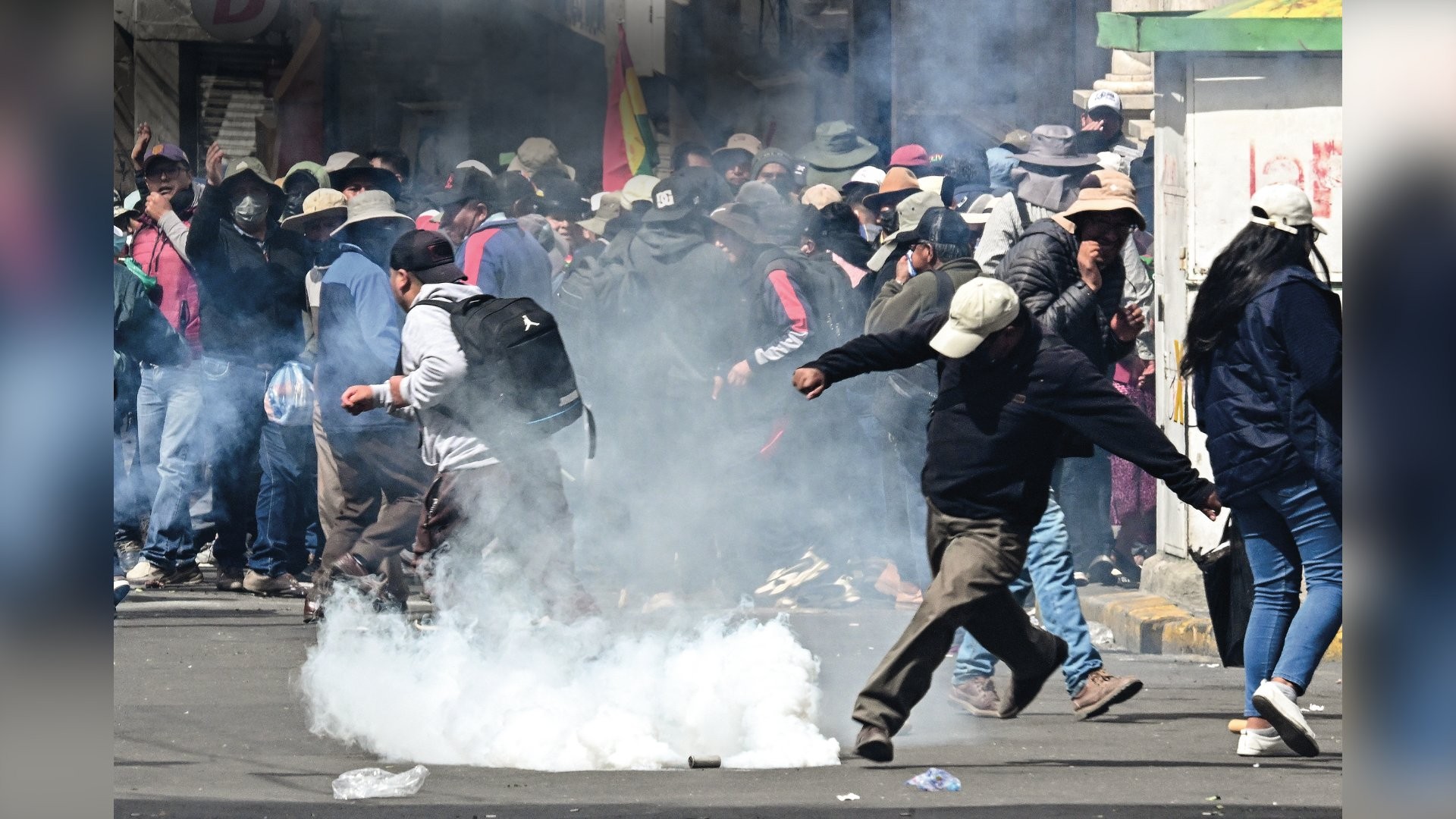 Fora de controle: onda boliviana de protestos completa um mê