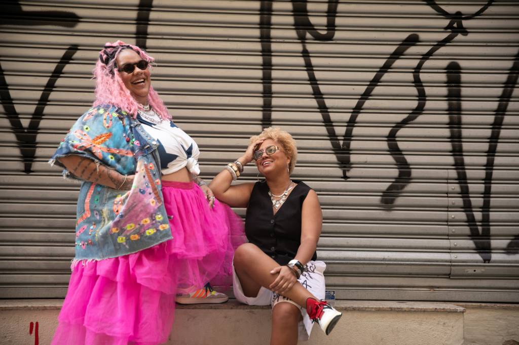 Marcelle Motta e Marina Iris lançam EP com sambas românticos no Dia dos Namorados