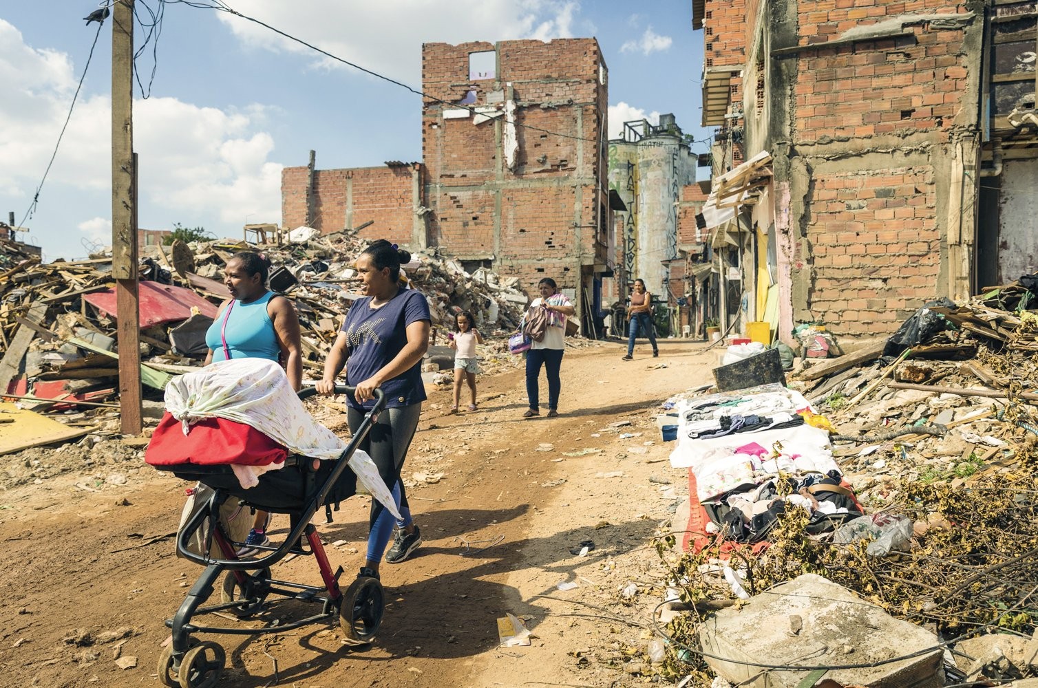 ARMADILHA - Favela do Moinho, em São Paulo: com crescimento baixo, país não aumenta seu nível de renda