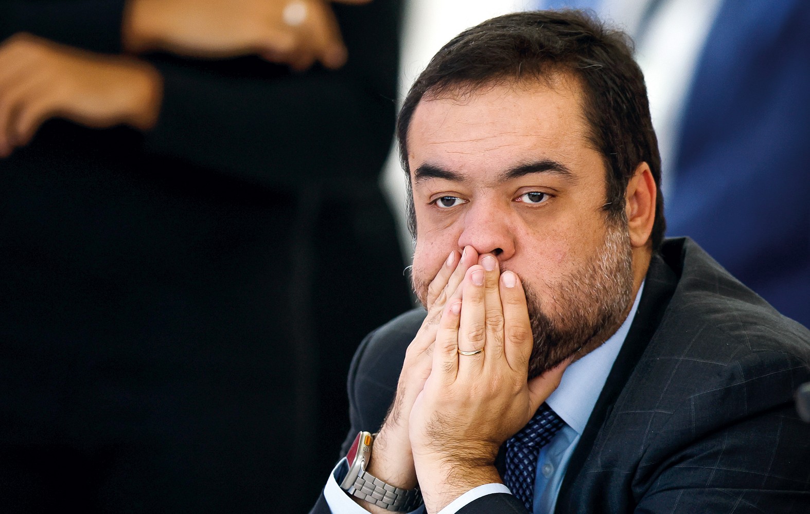 FORA DO JOGO - Cláudio Castro: problemas judiciais embaralham cenário no RJ