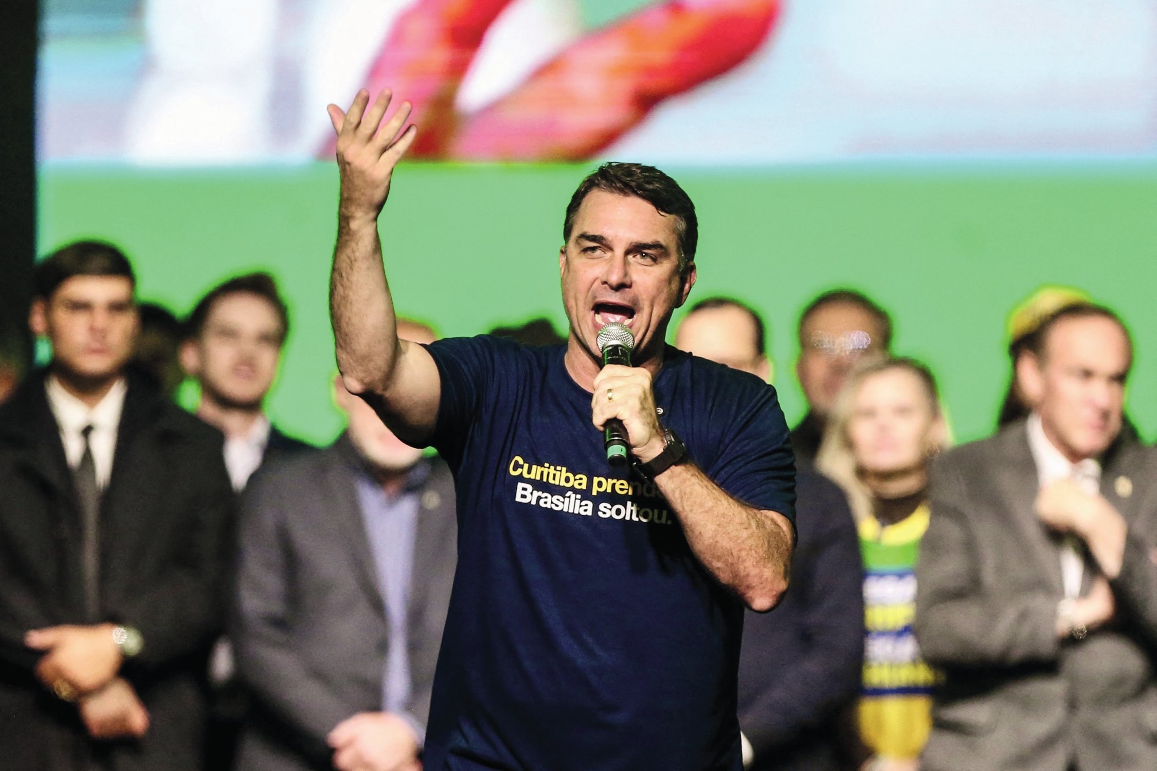 NO ATAQUE - Flávio: aposta no desgaste do governo “velho” para ganhar terreno entre os eleitores independentes