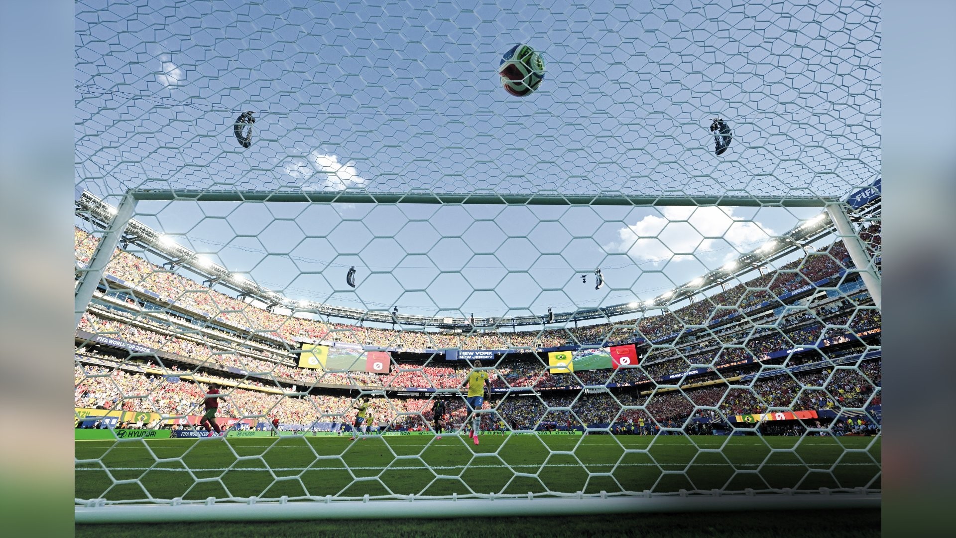 PRECISÃO - A bola com um chip interno: detalhes de todas as movimentações, o tempo todo