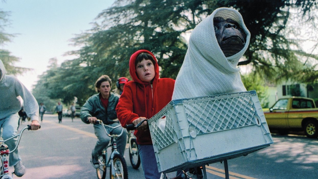 AMIGOS - E.T. — O Extraterrestre: criatura amada ajudou o cineasta a processar o divórcio dos pais e a solidão infantil