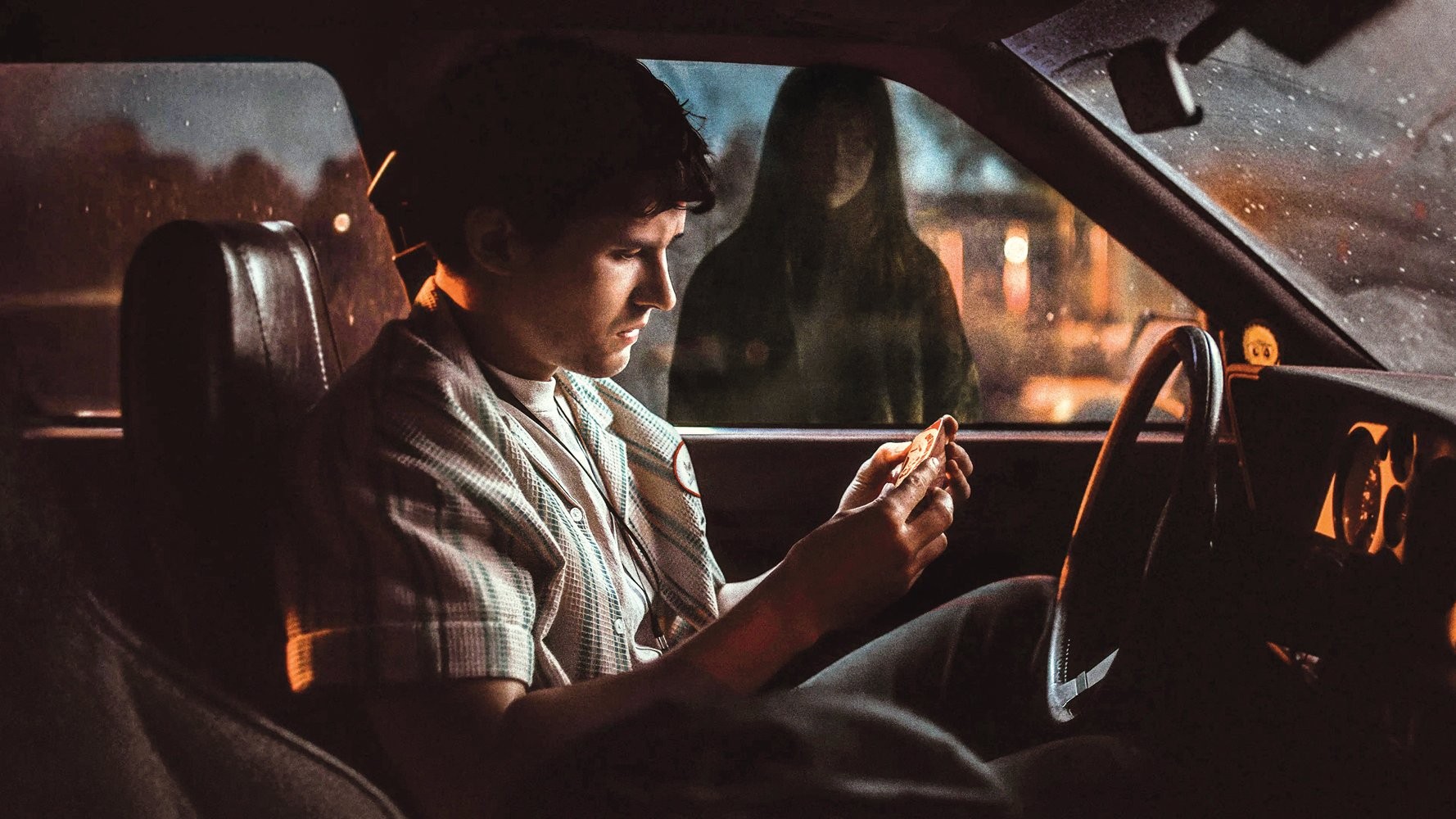 CONSENTIMENTO - Obsessão: amarração do amor dá certo, mas acaba em filme de terror para rapaz solitário