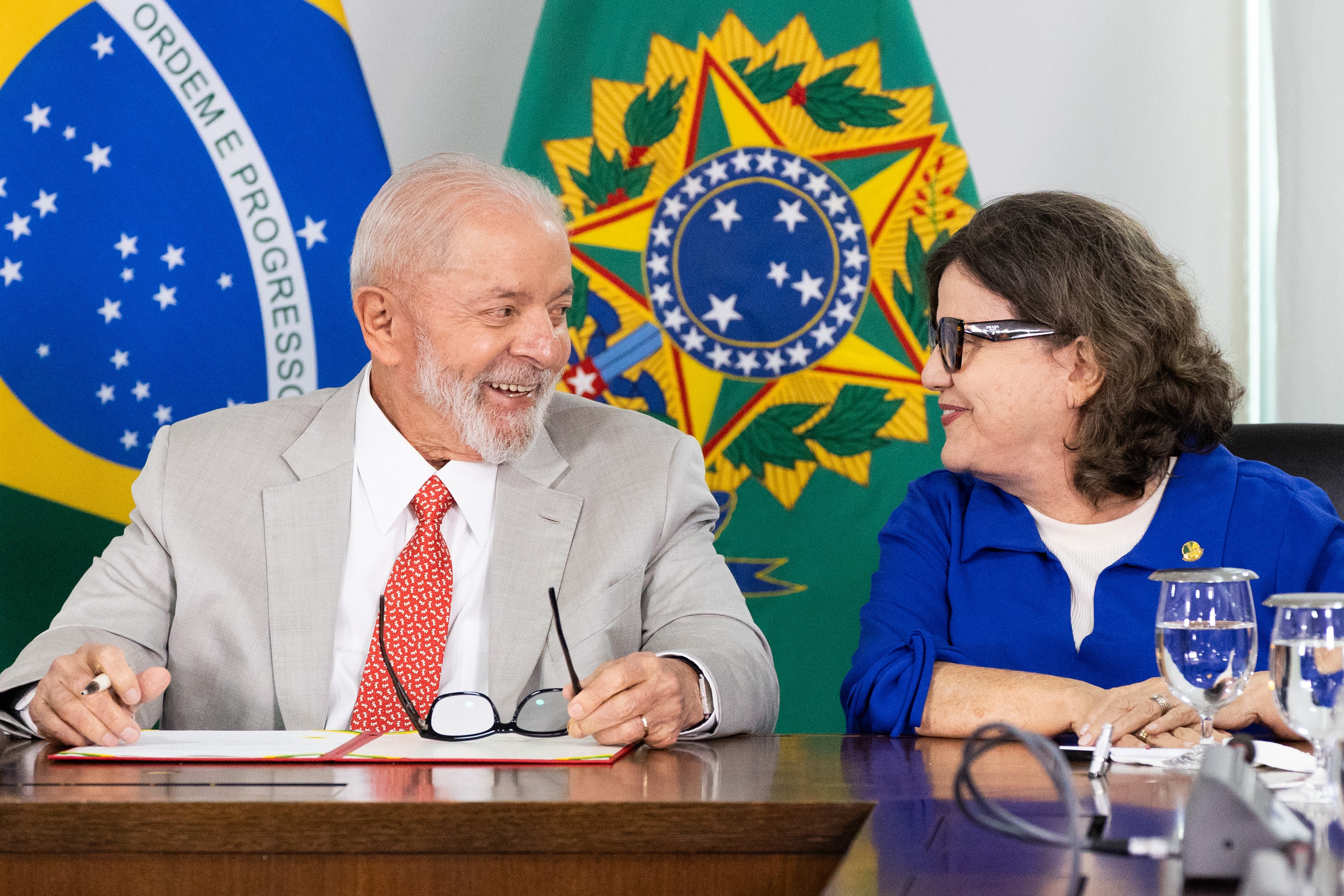 Lula e Teresa Leitão