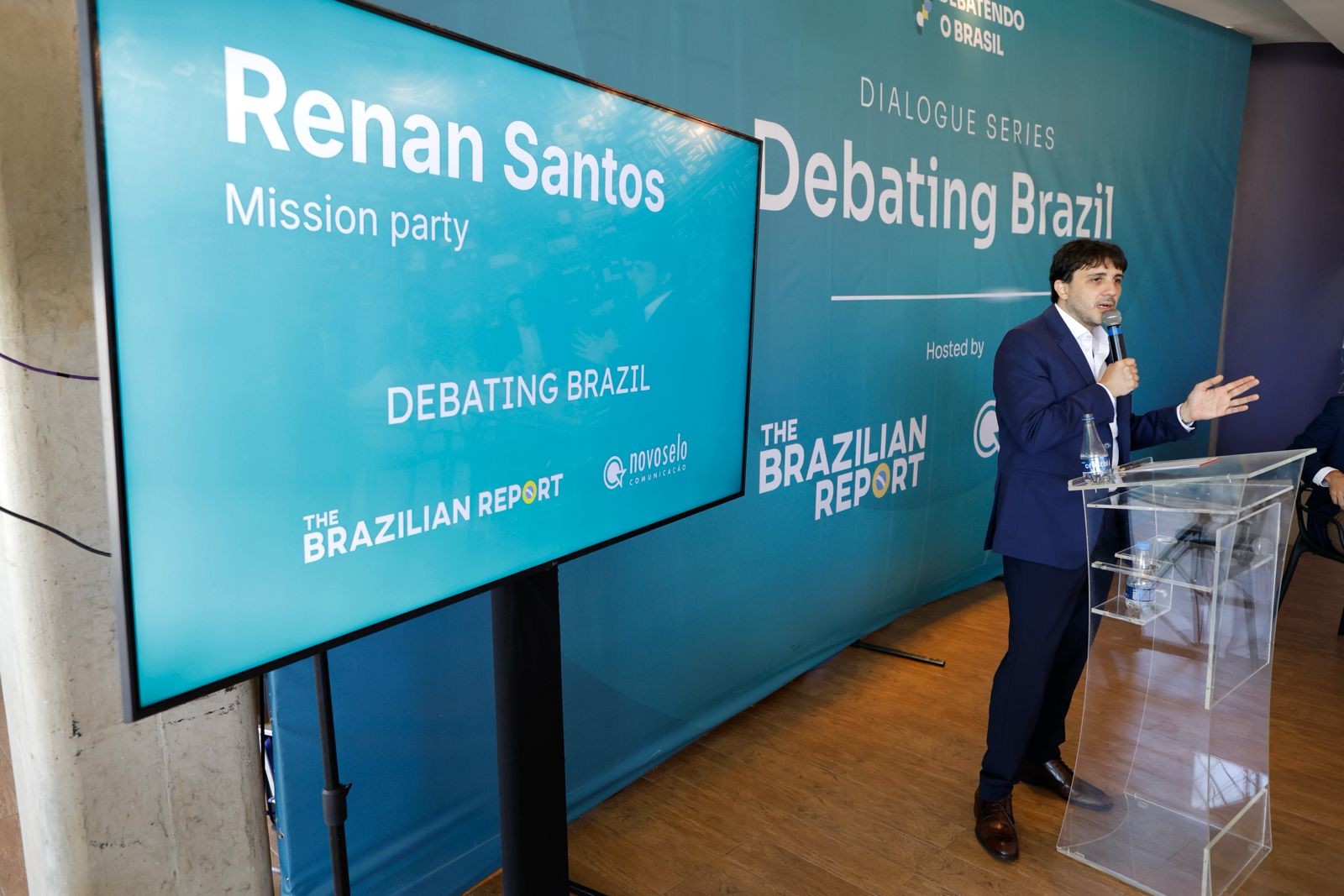 Renan Santos critica Lula e sobra até para o clã Bolsonaro