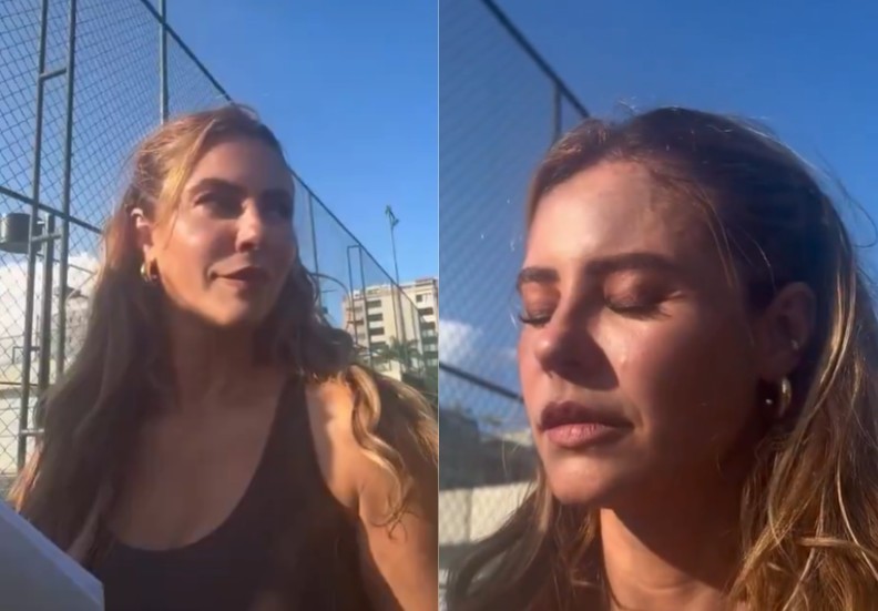 Duas imagens lado a lado de uma mulher jovem, de cabelos castanhos claros e ondulados, usando brincos de argola dourados. Na esquerda, ela olha para cima e para a direita, com expressão séria, vestindo uma regata escura. Na direita, ela está com os olhos fechados e lágrimas escorrendo pelo rosto, com a luz do sol batendo em seu perfil. Ambas as cenas têm um céu azul claro e uma cerca de tela ao fundo