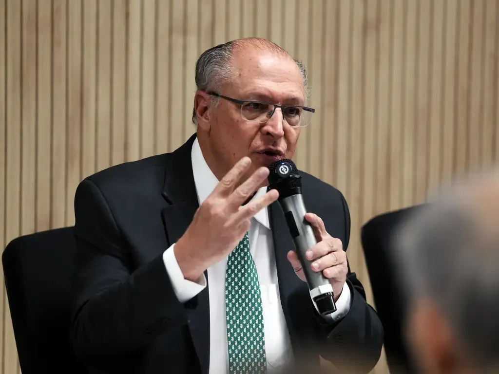 A posição do governo Lula sobre retaliação aos EUA por tarifaço