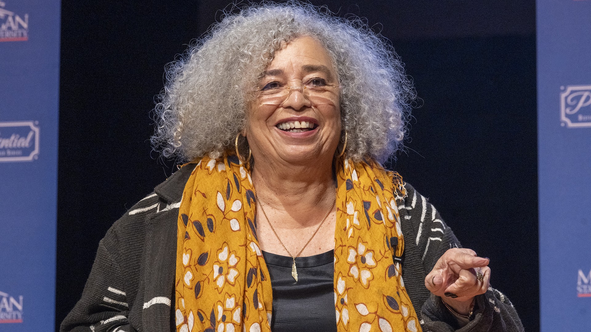 Angela Davis sobre Paraty: ‘Negros da diáspora não só sobreviveram: – eles criaram beleza enquanto lutavam’
