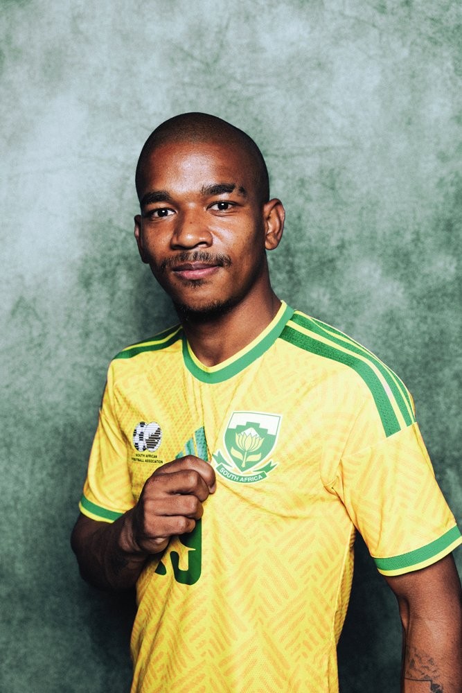 AOS 25 ANOS&ensp;- Jayden Adams, titular da &Aacute;frica do Sul em tr&ecirc;s partidas: encontrado morto na Cidade do Cabo
