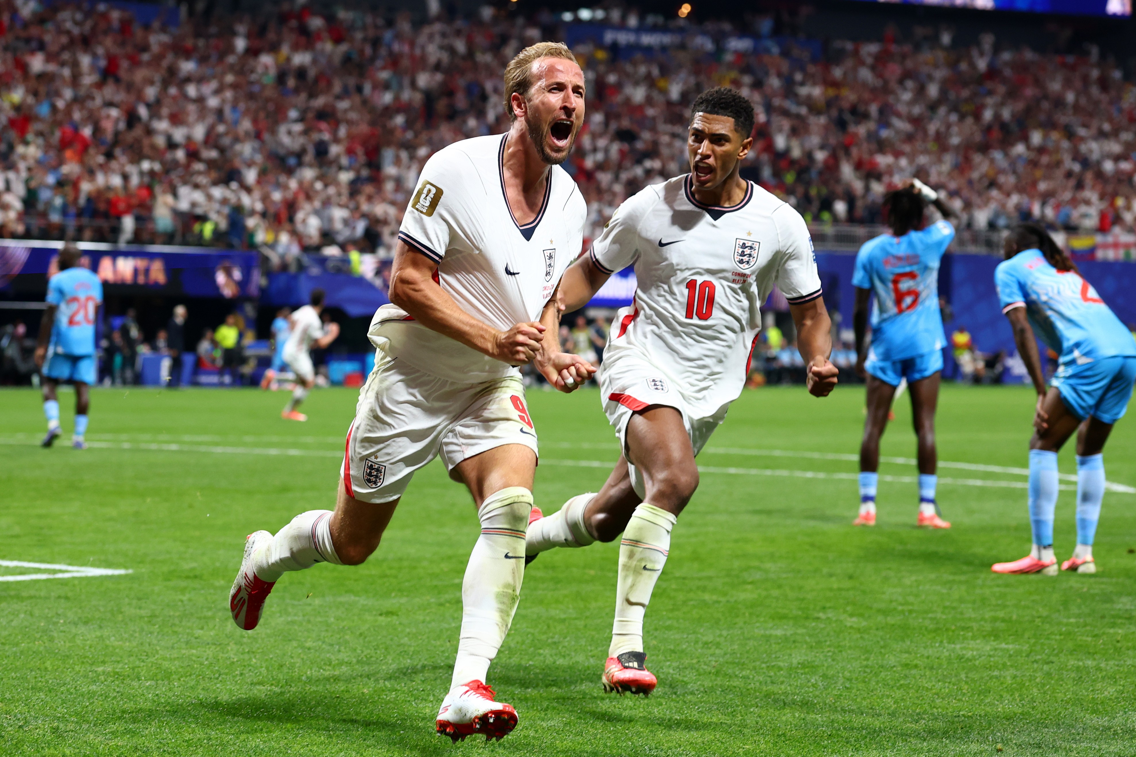 ATLANTA, GEORGIA - JULY 1: Harry Kane of England celebrates scoring a goal to make the score 1-1 with Jude Bellingham during the FIFA World Cup 2026 Round of 32 match between England and Congo DR at Atlanta Stadium on July 1, 2026 in Atlanta, United States. (Photo by Chris Brunskill/Fantasista/Getty Images)