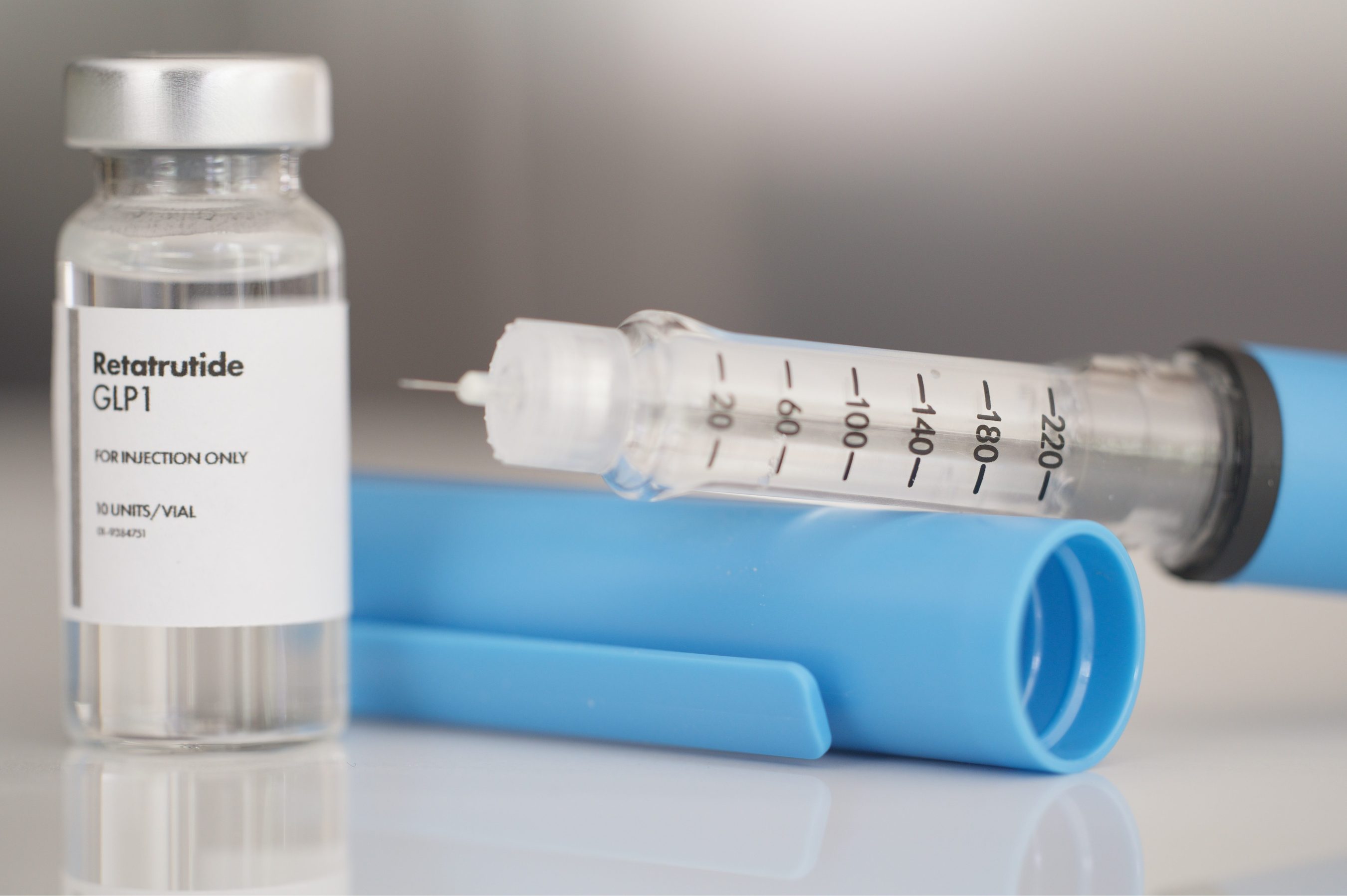 retatrutide efeitos colaterais A retatrutida  um dos frmacos mais promissores atualmente no tratamento da obesidade, mas ainda  um medicamento em fase experimental. Diferente dos agonistas tradicionais de GLP-1, ela atua como um agonista Mounjaro e Retatrutida: voc sabe