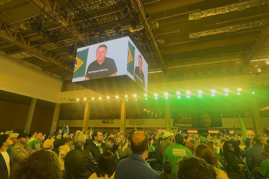 Vídeo do ex-presidente Jair Bolsonaro feito por IA, exibido na convenção nacional do PL do último sábado, 25