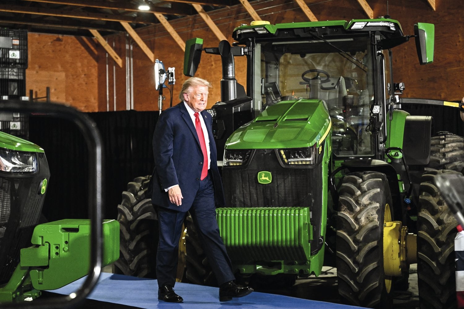 REVÉS - Trump em feira agrícola nos EUA: agenda protecionista prejudicou produtores locais