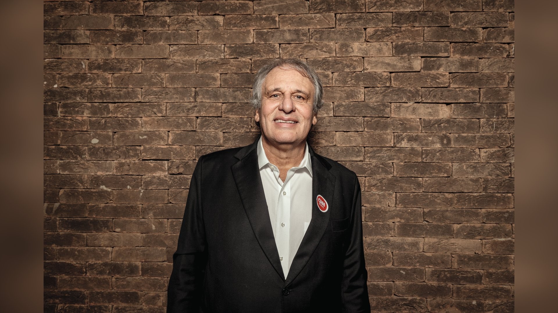 Carlos Sanchez: “Lançado há poucos meses, o Ozivy já é a sexta marca mais vendida no Brasil de todo o segmento de prescrição médica”