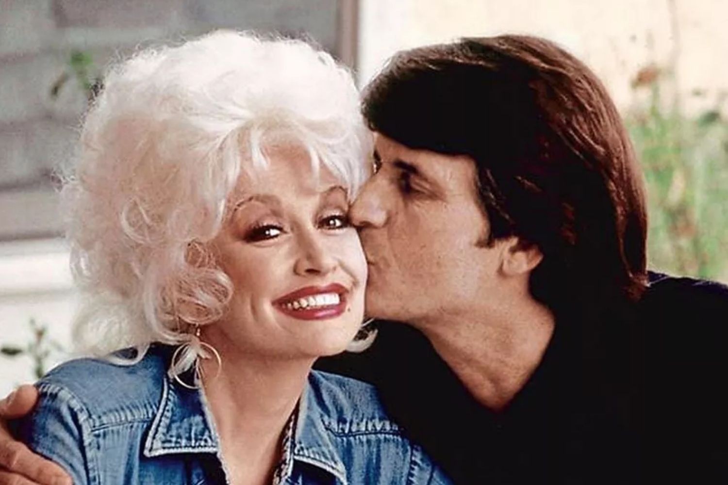 A história de amor única entre Dolly Parton e o marido, Carl Thomas Dean