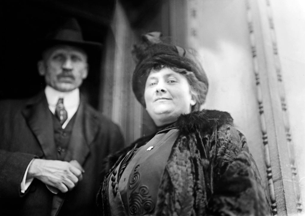 Maria Montessori: “Não consideramos disciplinado um indivíduo quando ele se tornou mudo e imóvel, aniquilado” - QTU Questões do Universo