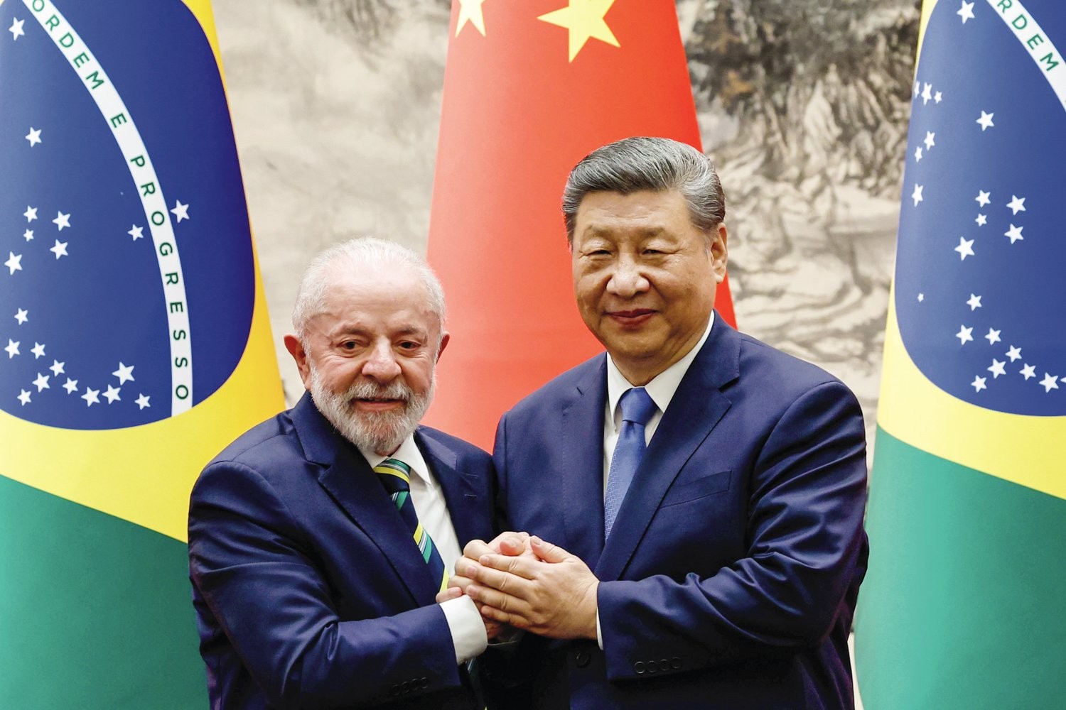 UNIÃO - Lula com o presidente chinês Xi Jinping: o agro aproxima os dois países