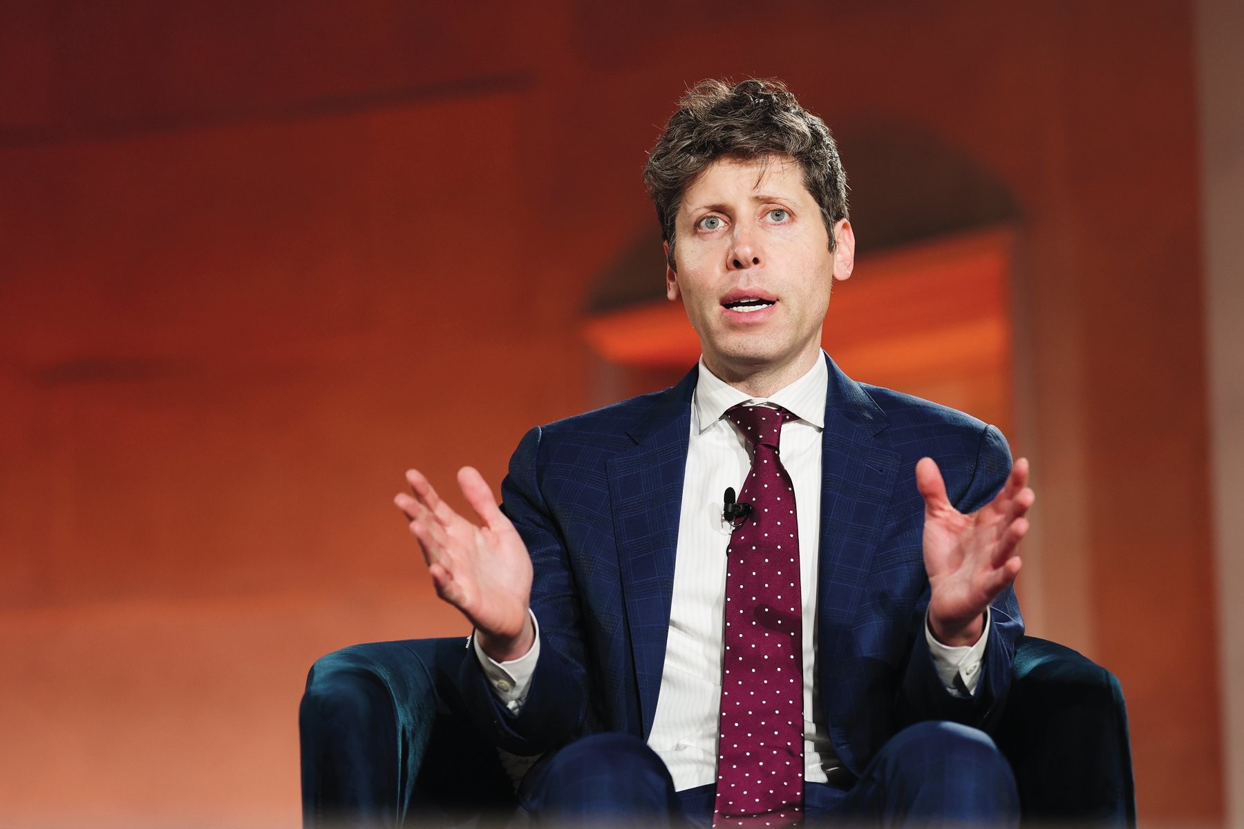 DEFESA -&ensp;Altman, da OpenAI: contrato rent&aacute;vel com o governo americano