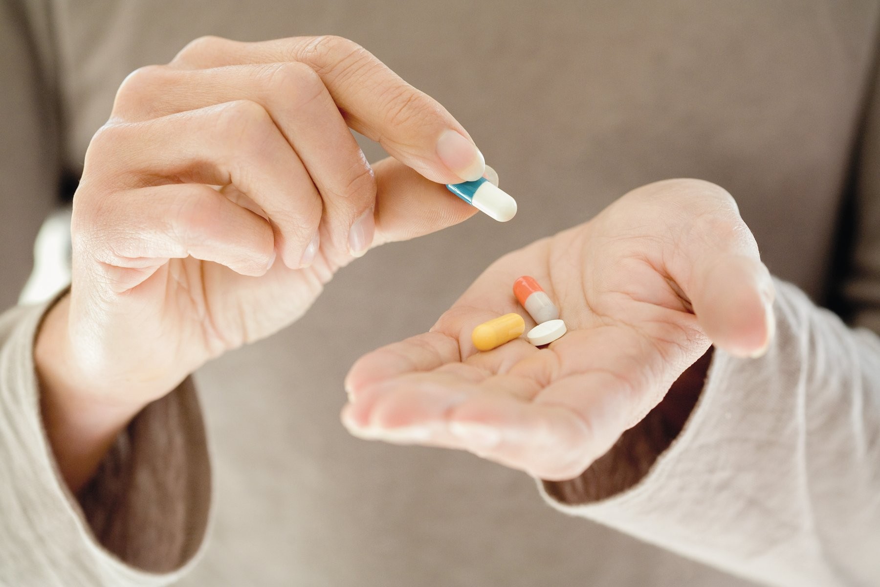 PROMESSAS -&ensp;Suplementos anti-aging: ind&uacute;stria que prospera sem evid&ecirc;ncias