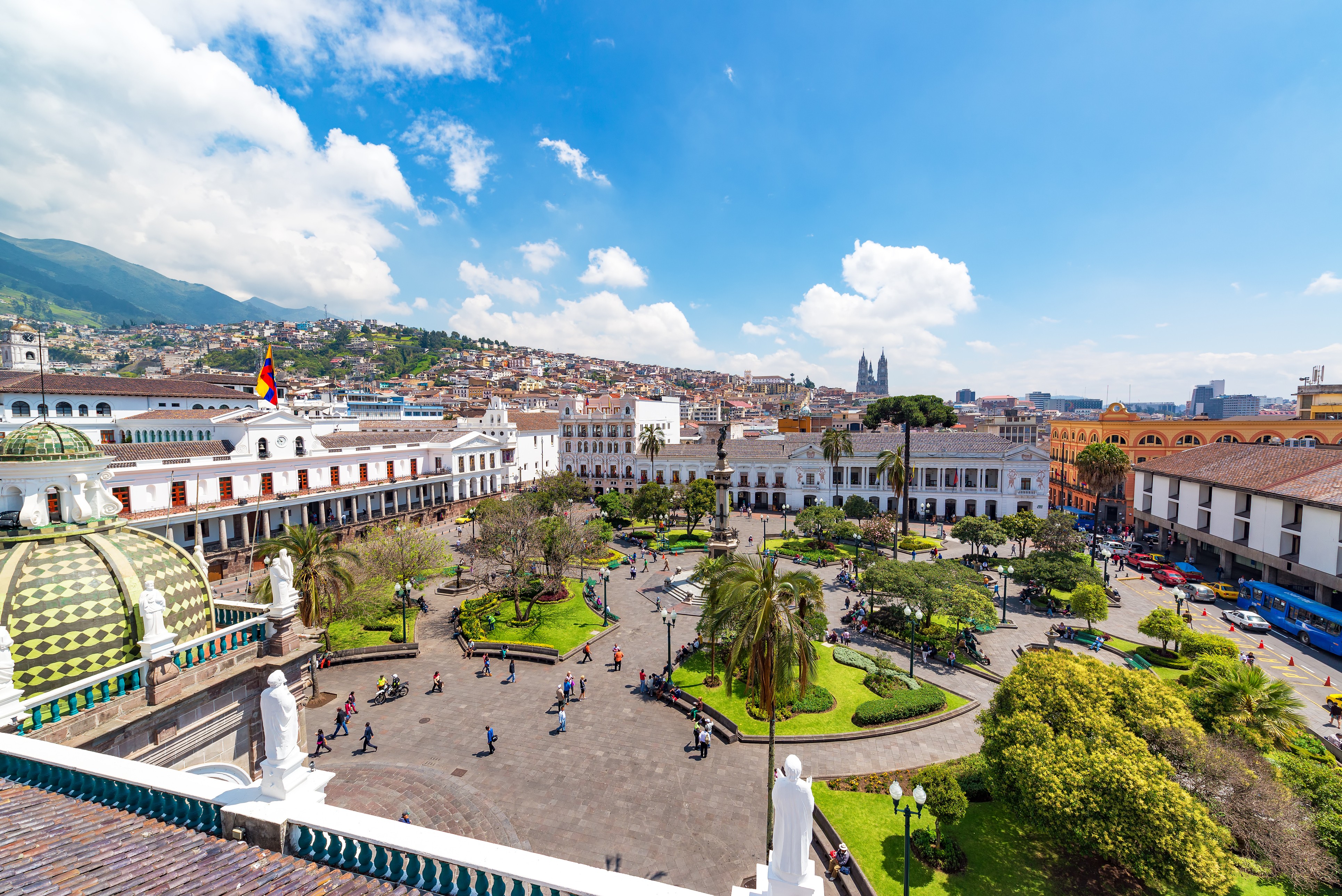 Quito: a cidade, construída sobre ruínas incas, ostenta o título de Patrimônio Cultural da Humanidade