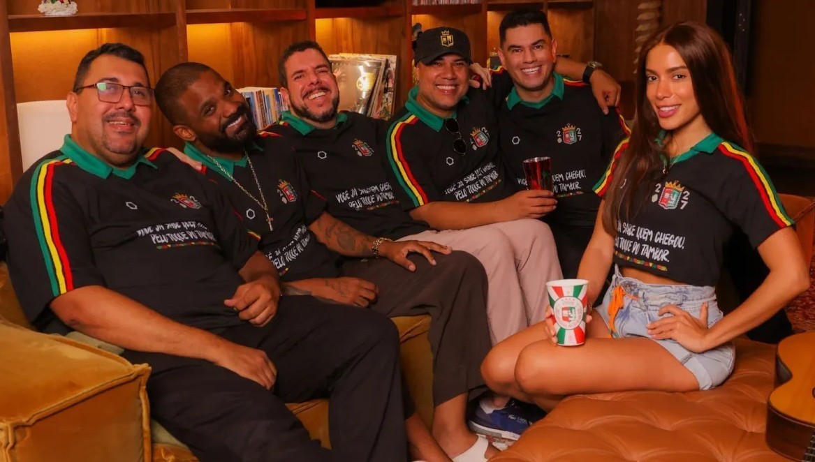 O que diz samba de Anitta na Grande Rio, que levou rasteira de Virgínia e Paolla Oliveira - QTU Questões do Universo