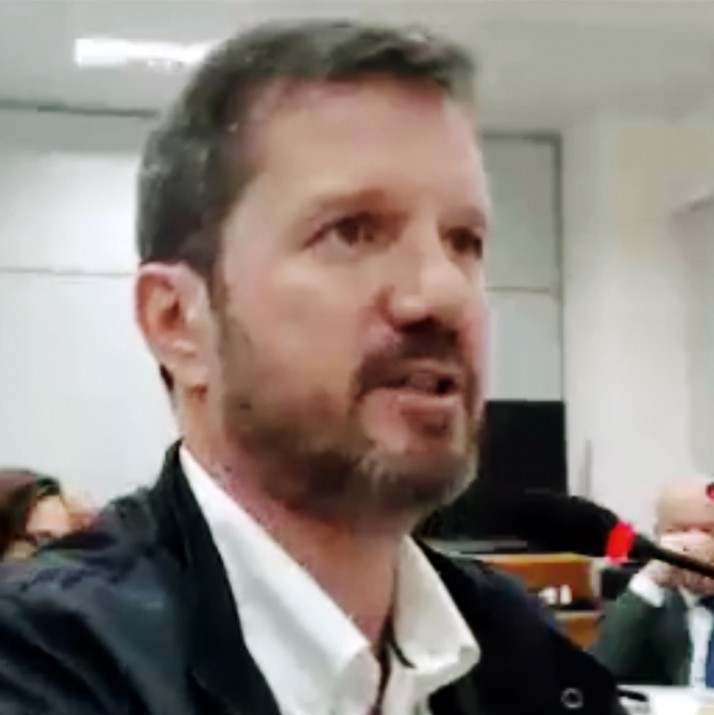 A preocupação de Lulinha com o sócio: “Ele é muito burro”