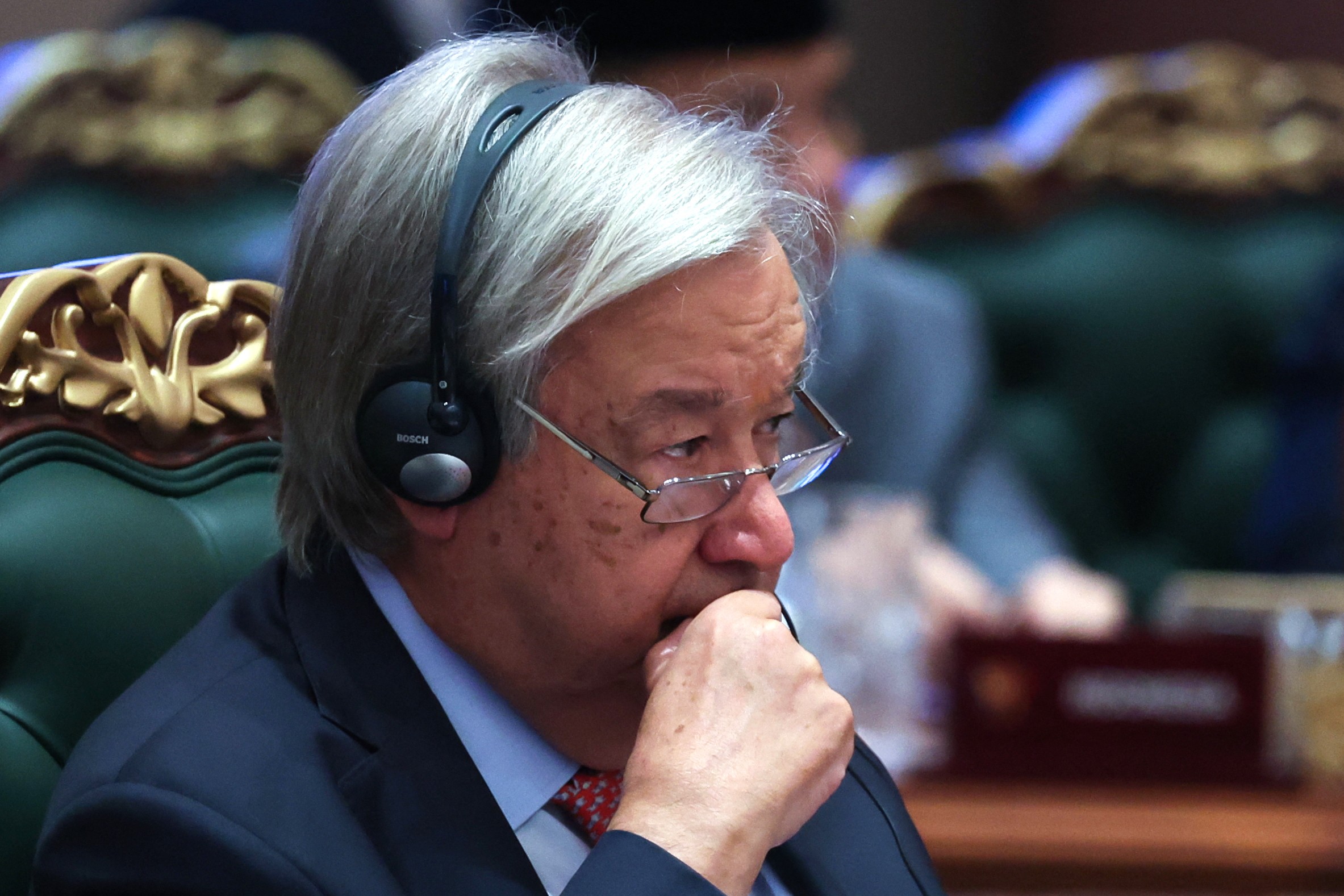 Chefe da ONU cobra ‘coordenação global’ diante de riscos da IA
