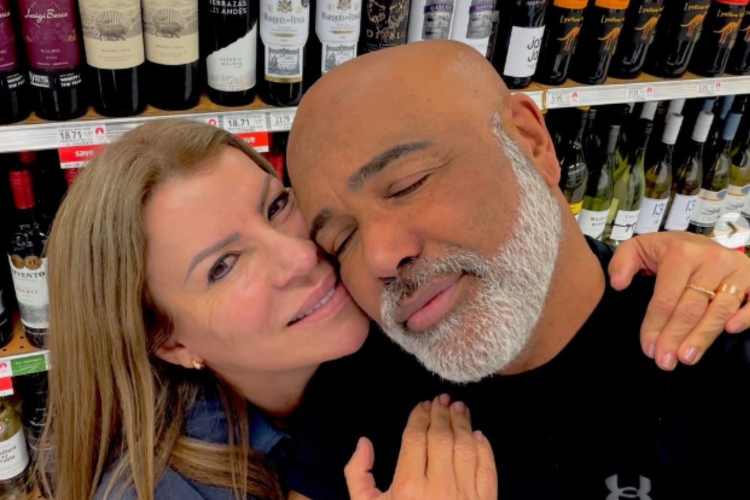 Viúva de Rick publica lamento nas redes: ‘Jamais me despeço do nosso amor’