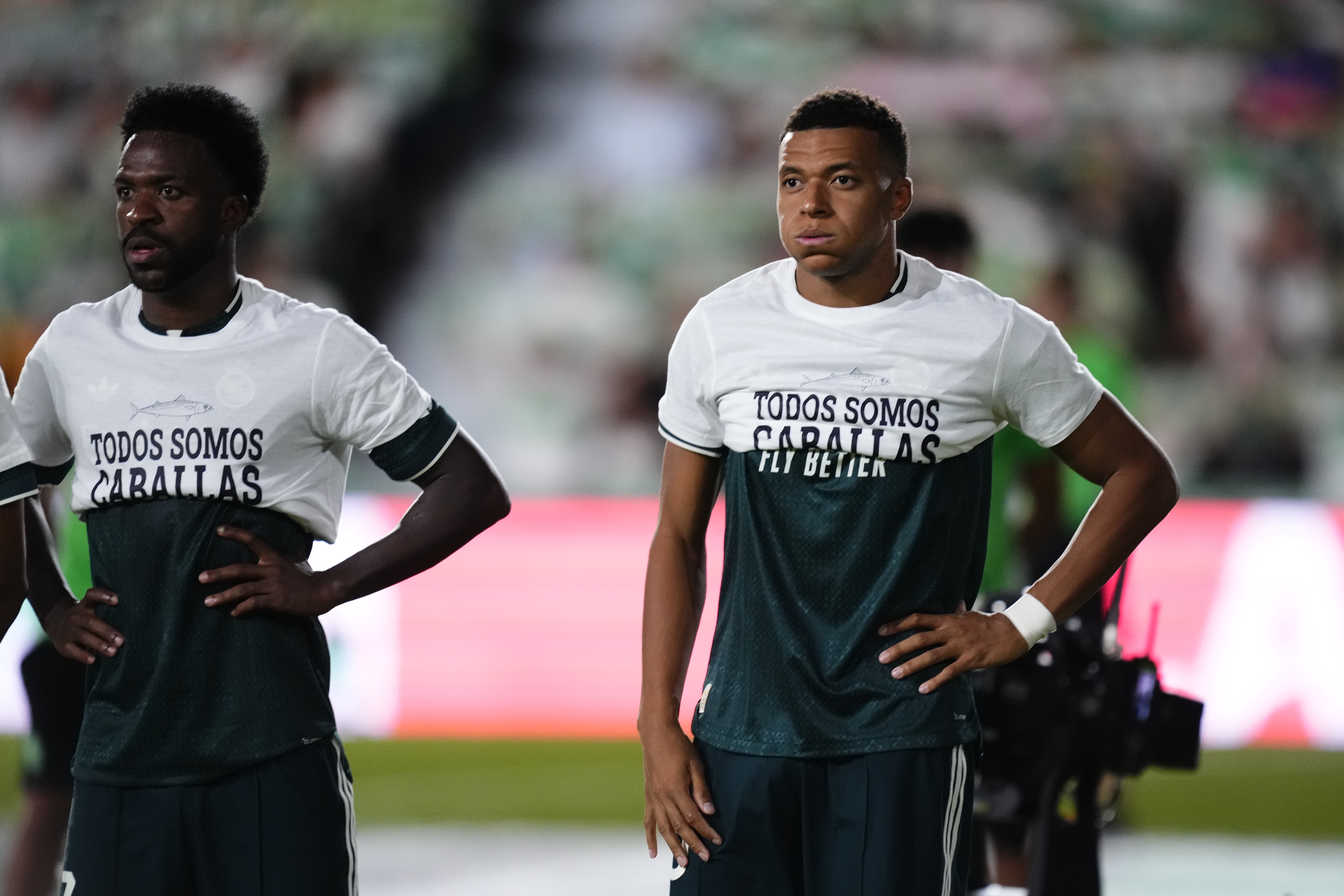 A crítica do presidente da La Liga sobre postura de Vini Jr. e Mbappé em iniciativa sobre crise migratória