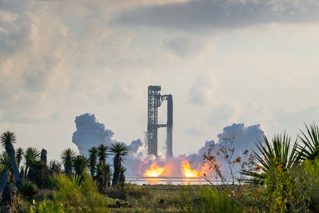 SpaceX alcança órbita pela primeira vez com o foguete Starship em voo histórico no Texas
