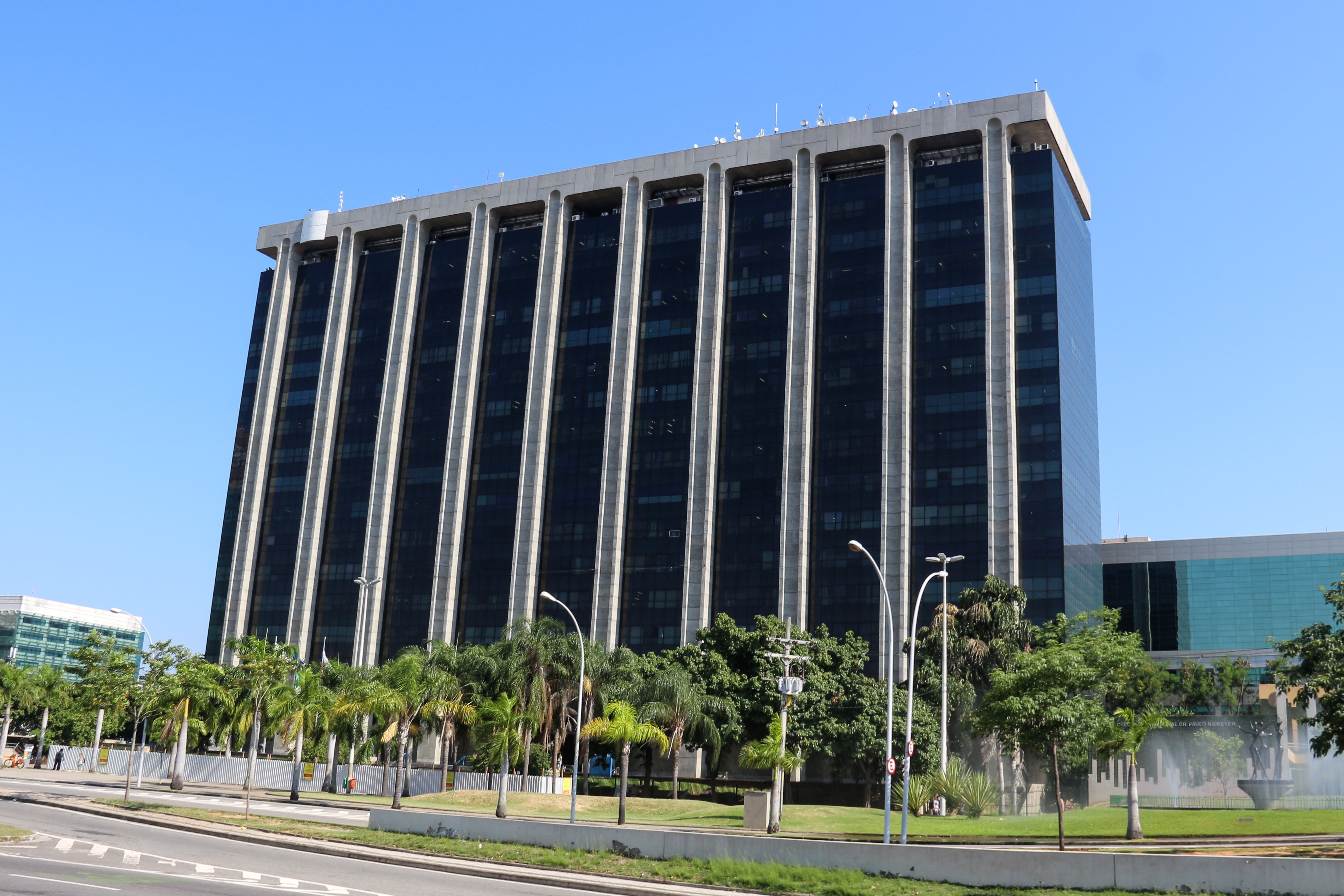 Prefeitura do Rio muda horário de trabalho dos servidores municipais nesta sexta-feira