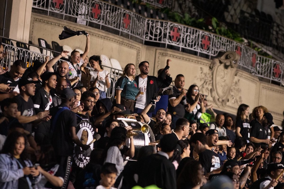 Vasco prepara ação com campeãs históricas antes da final da Série A2