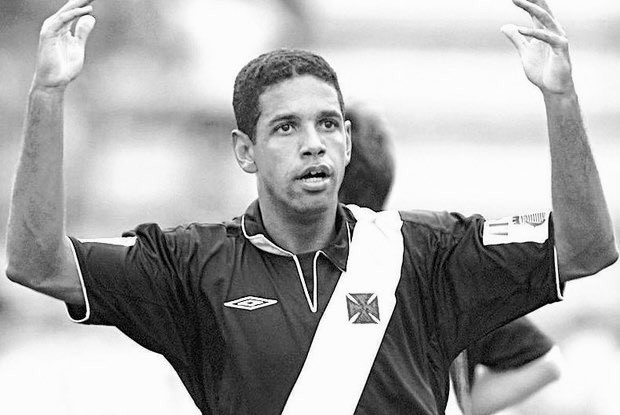 Morre Henrique, ex-zagueiro campeão pelo Vasco, aos 49 anos