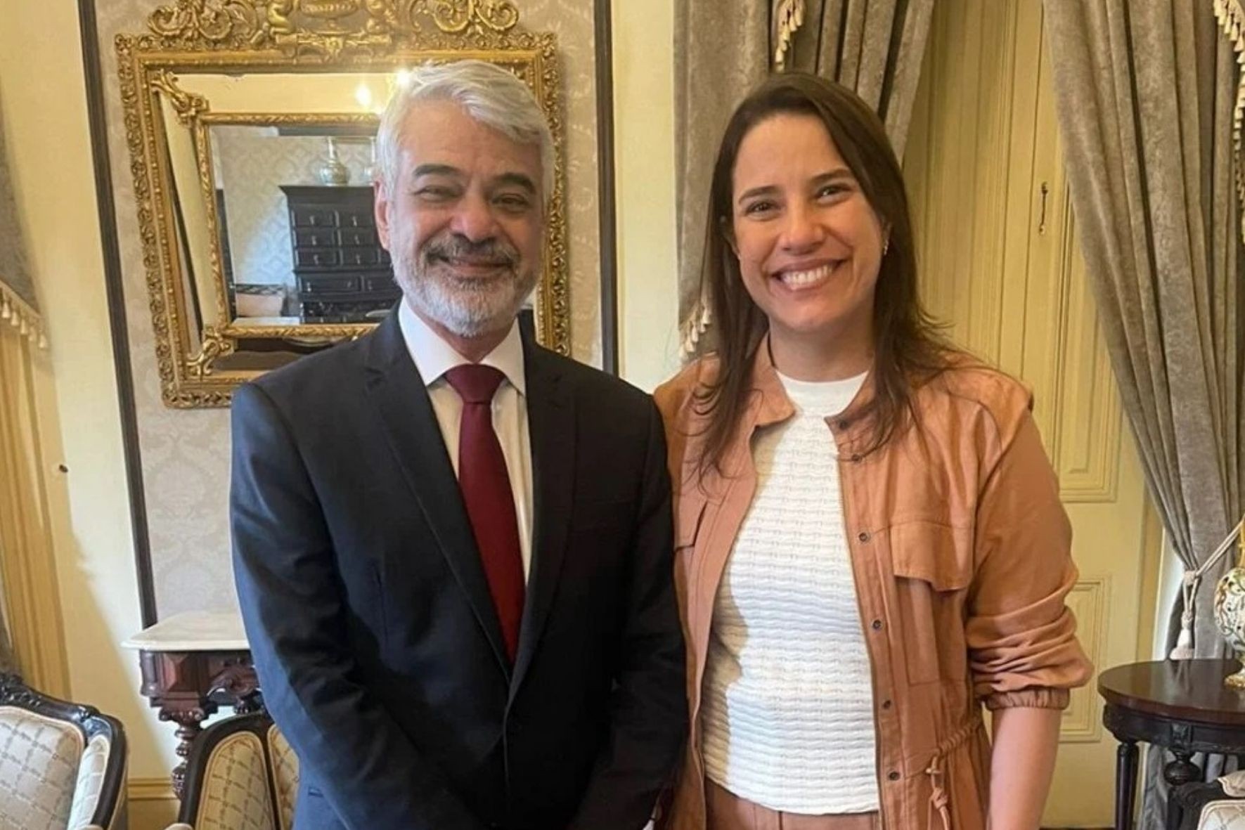 Pernambuco: em indireta a Raquel Lyra, Humberto Costa fala em ‘baixaria e fake news’ - QTU Questões do Universo
