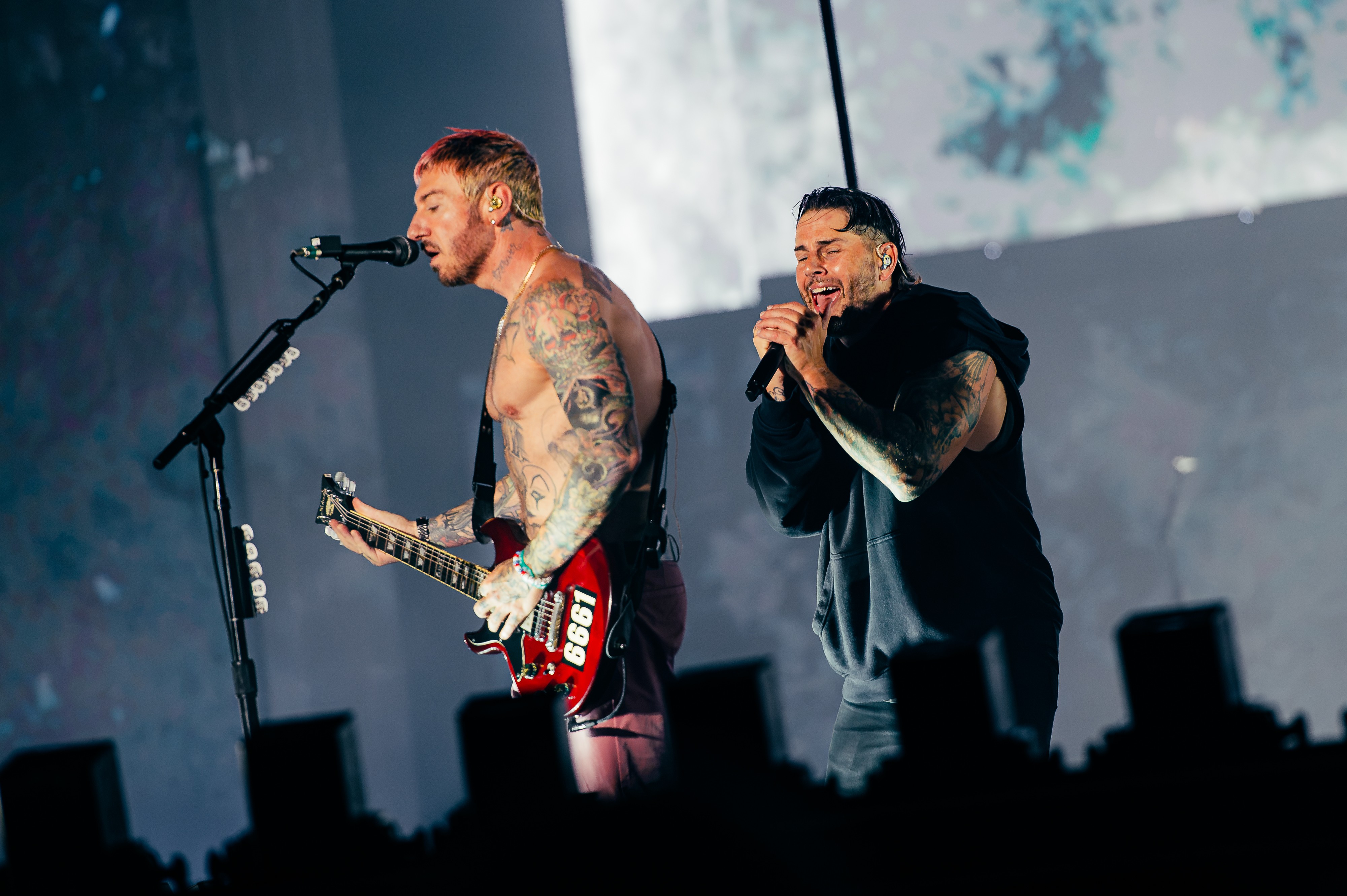 Roqueiros adotam tom professoral para agitar público do Rock in Rio