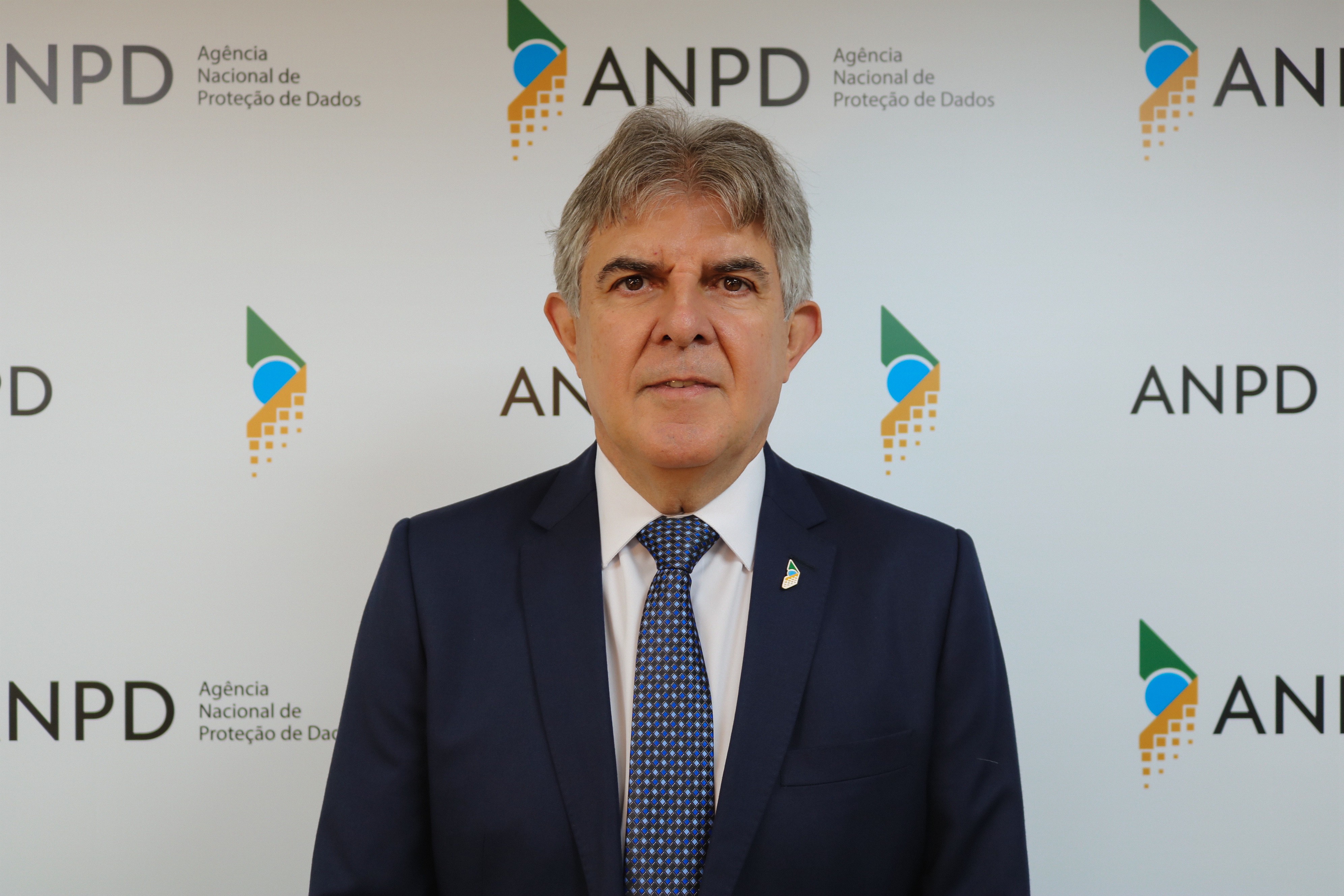 Presidente da ANPD rebate ataques por ‘superpoderes’ e defende cerco às redes