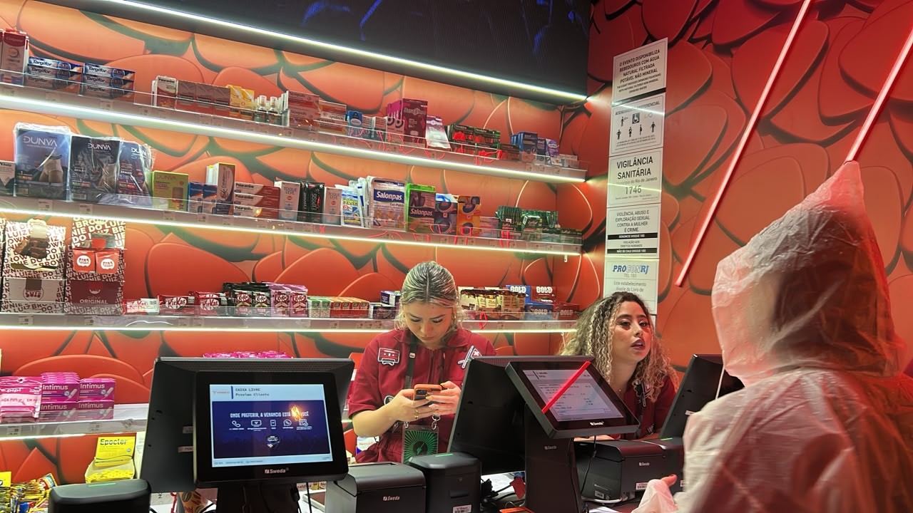 Os curiosos produtos mais vendidos na farmácia do Rock in Rio