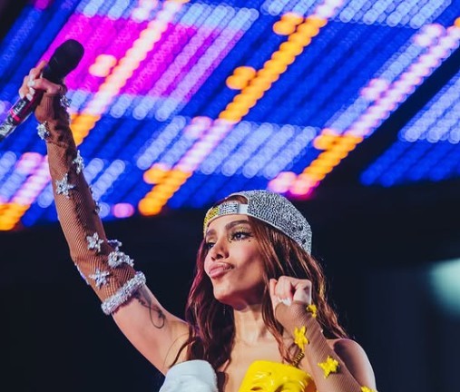 Ignorada pelo Rock in Rio, Anitta reage ao esgotar ingressos de show no mesmo espaço