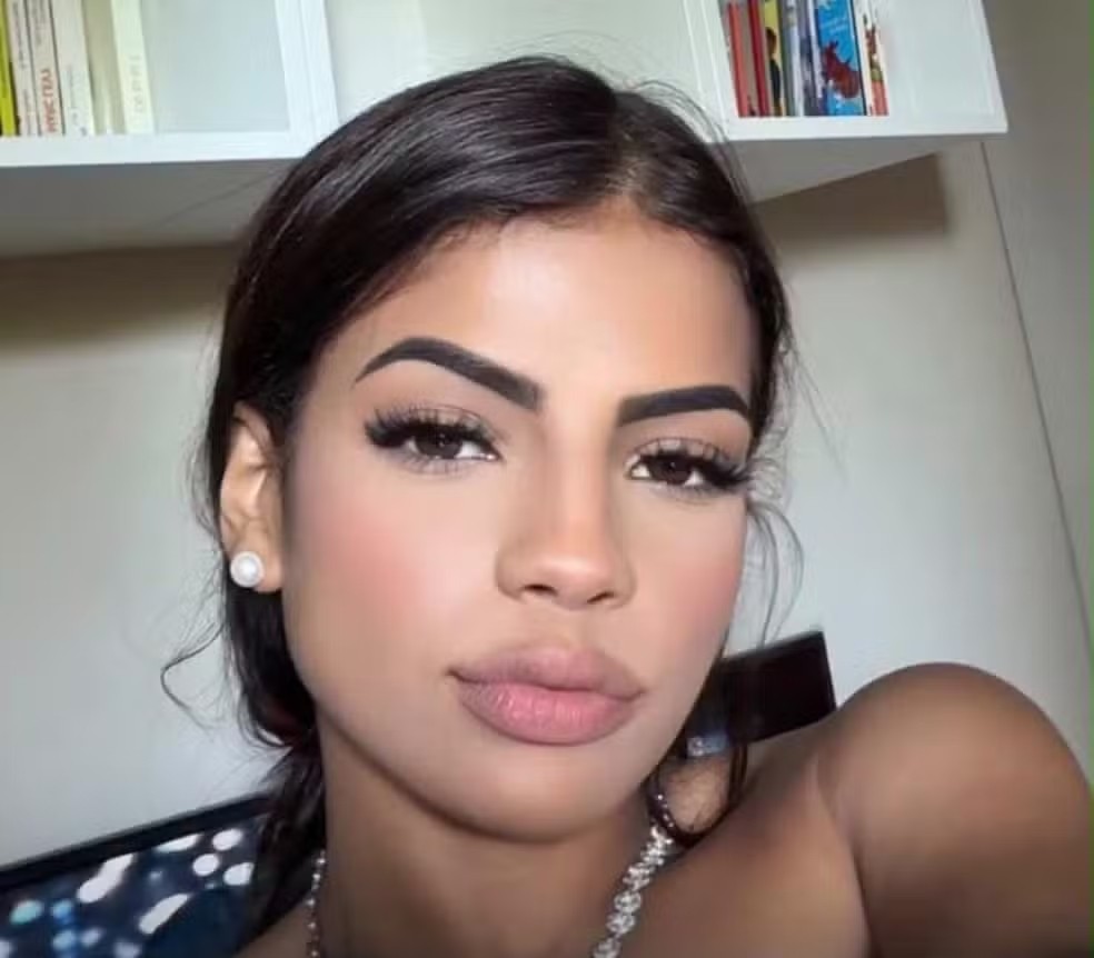 Modelo brasileira é encontrada morta escondida no carro do ex-namorado na França