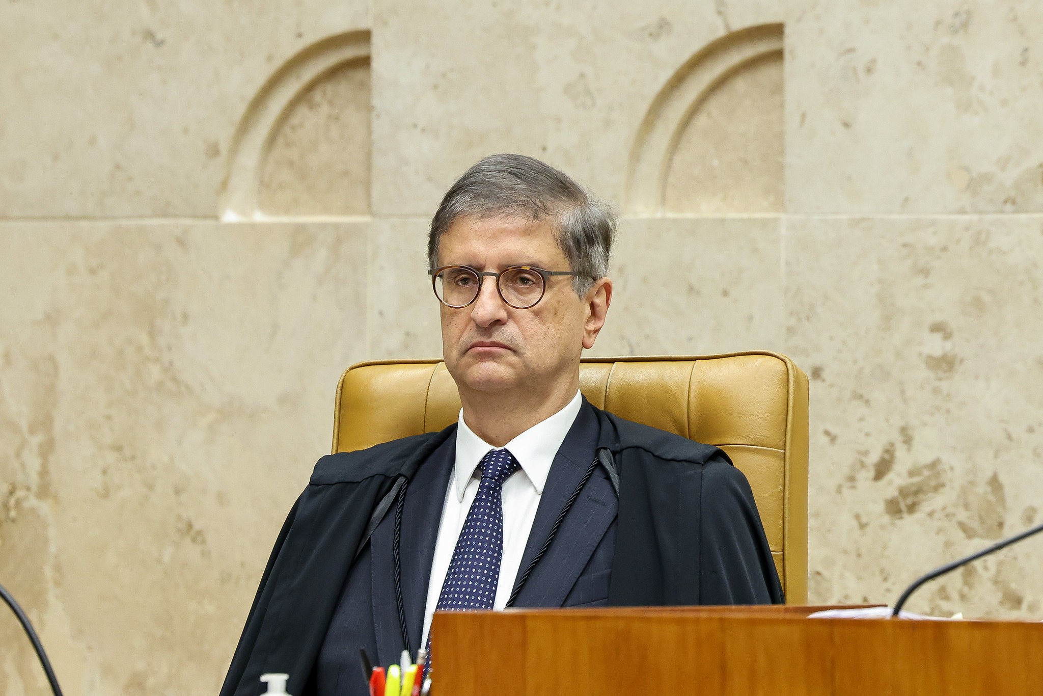 PGR se posiciona contra investigação de André Mendonça por abuso de autoridade