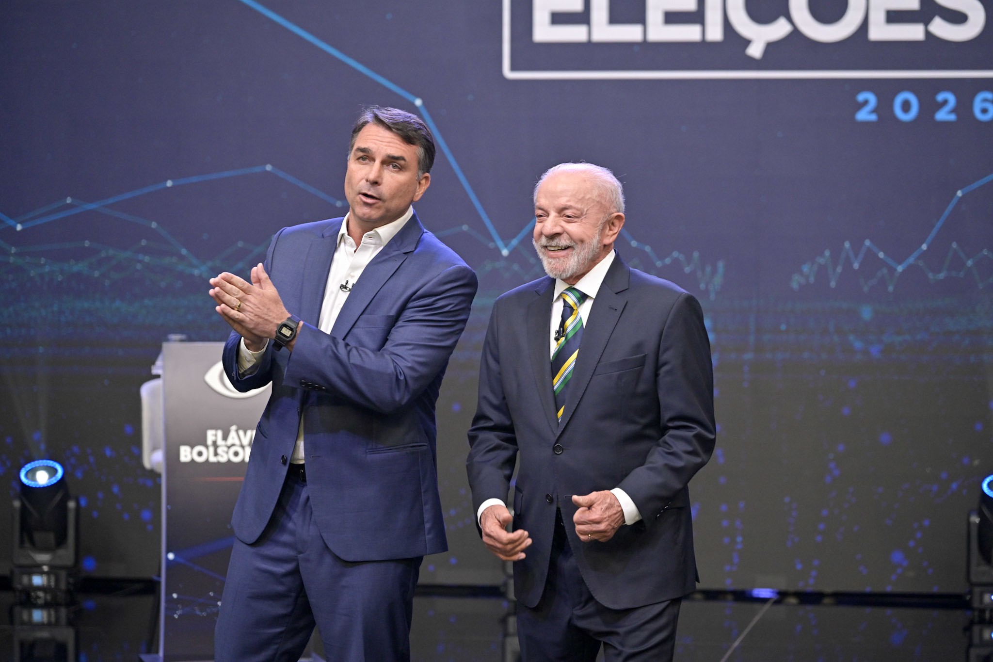 Bolsonarismo vê Flávio calcificado com mais de 50% em pesquisas e se tranquiliza em relação à intenção de votos de Lula
