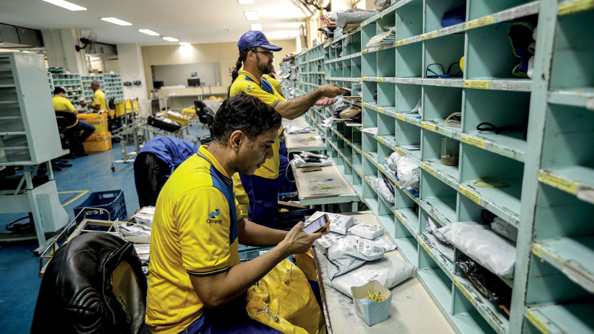Correios acumulam prejuízo recorde e dependem de novos socorros do governo