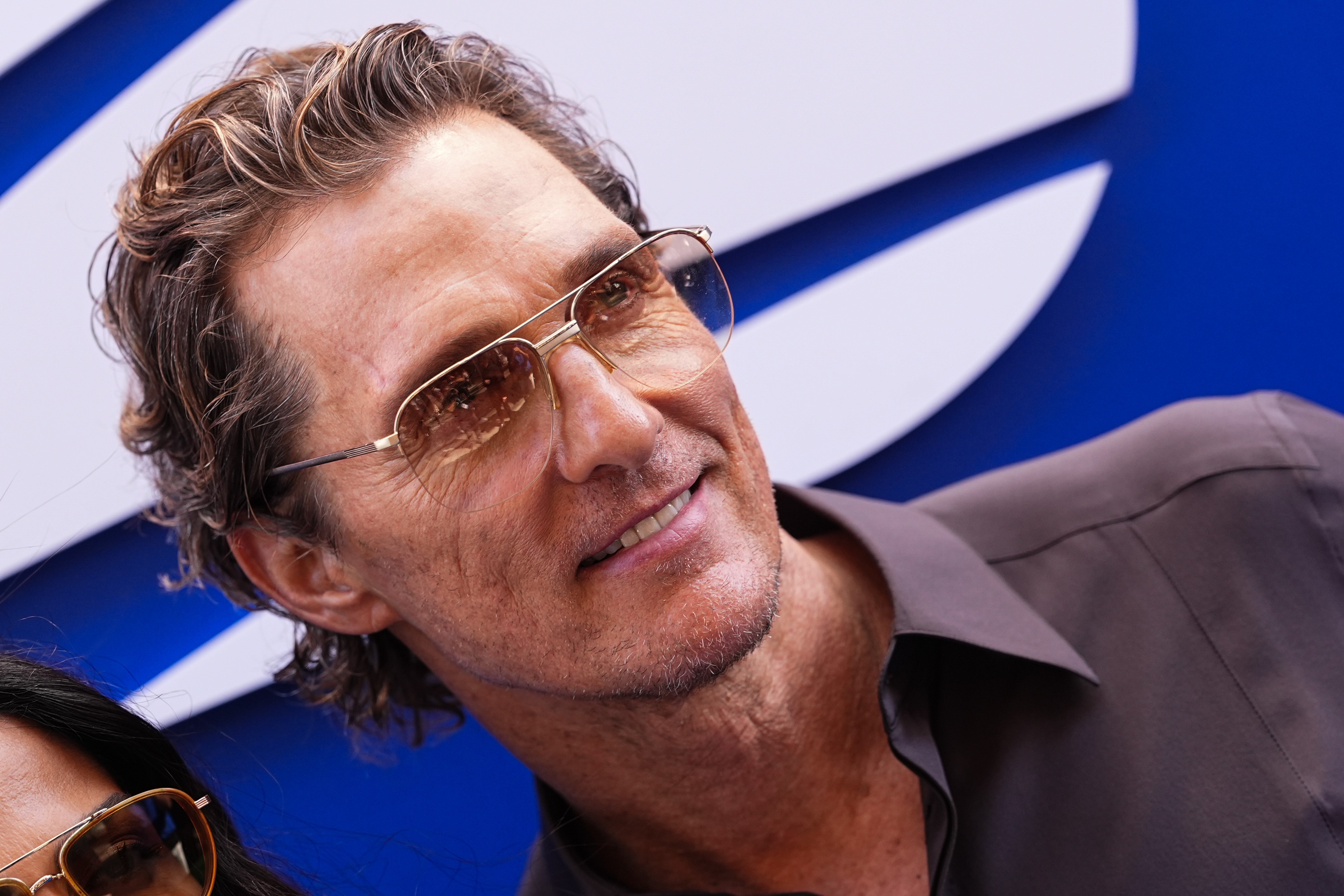 Matthew McConaughey se isola no deserto e encara desafio inusitado