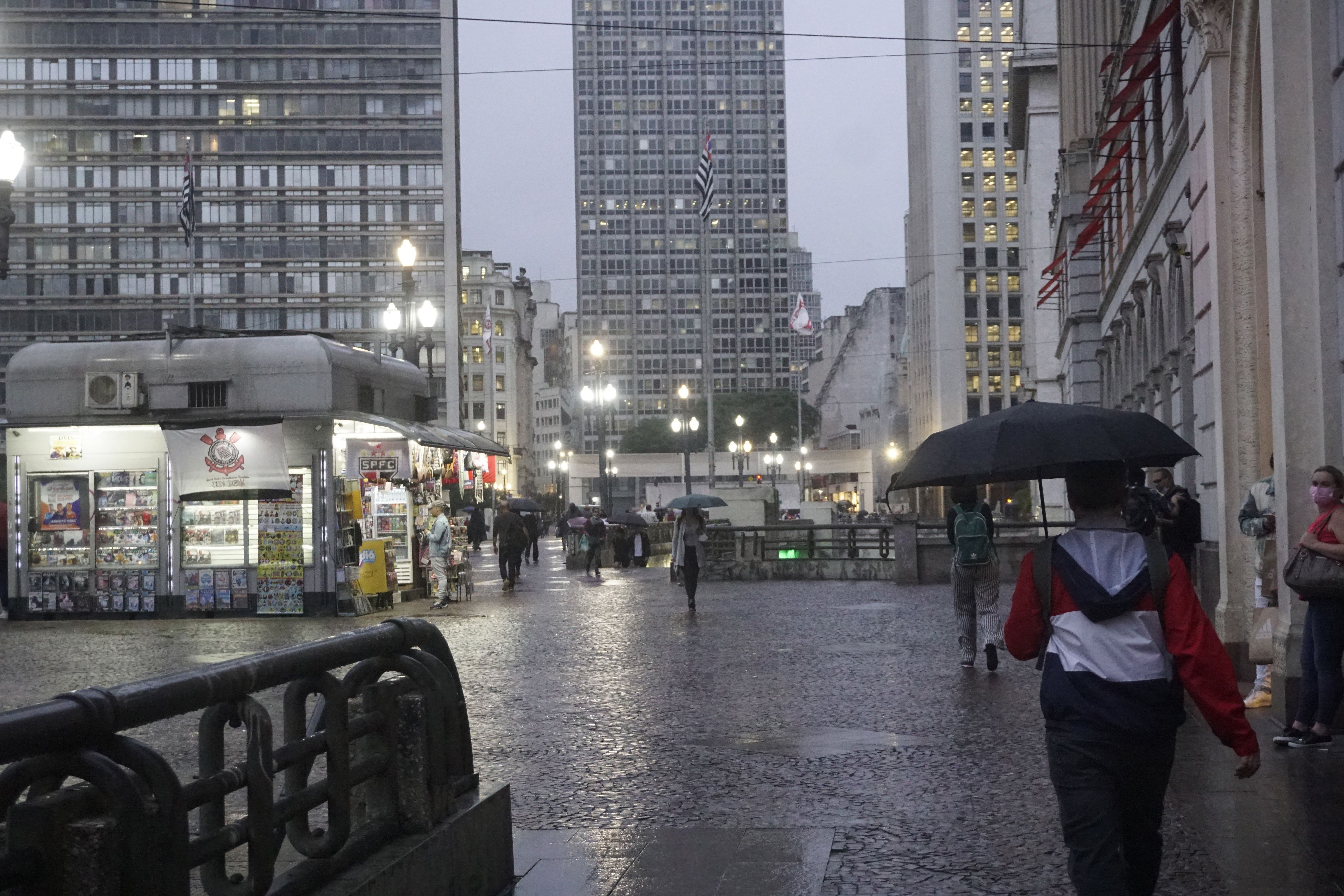 Sexta-feira será de clima de inverno em São Paulo: confira a previsão do tempo também para outras regiões