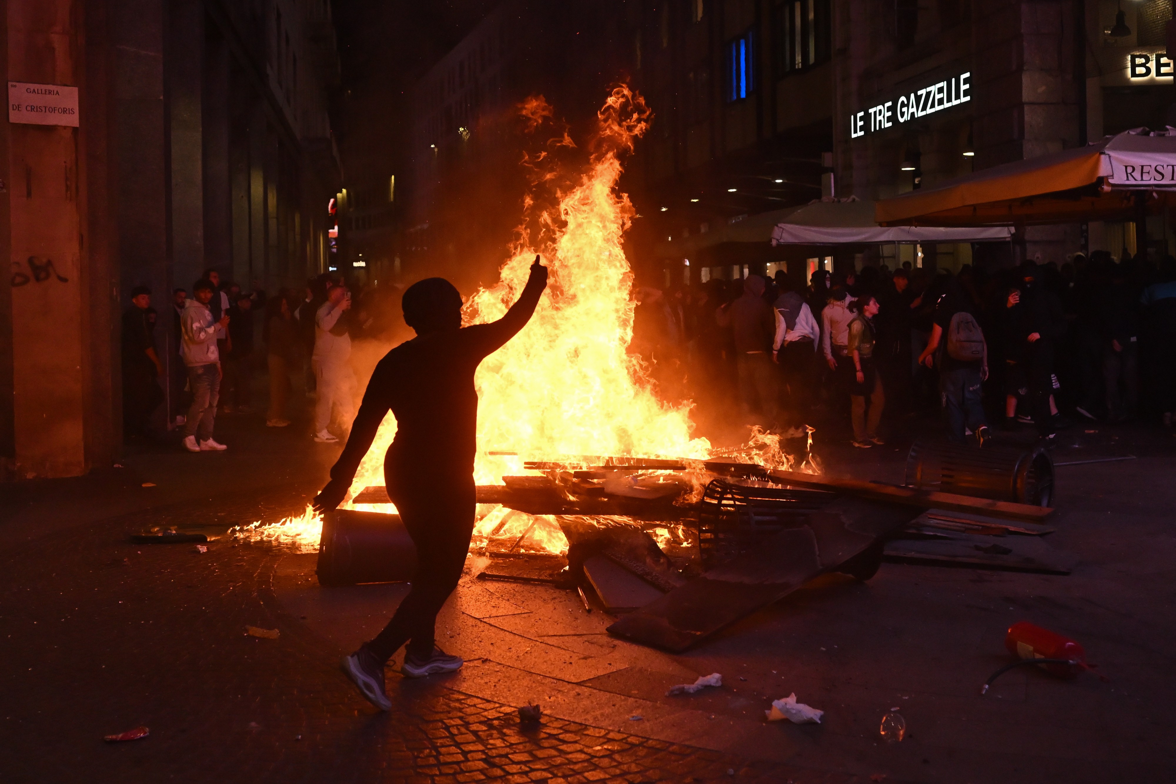 Itália tem saques, confrontos e mais de 270 detidos em meio a onda de protestos na Europa